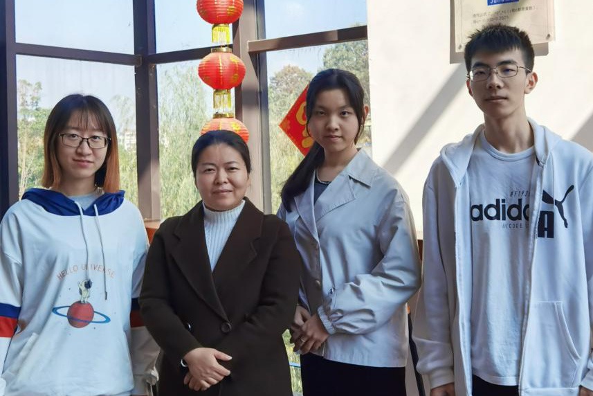 说明: //cet.seseacg.net/__local/2/C4/46/85C98A8A7CEE0044E6575DAB852_763AEB43_370A2.jpg?e=.jpg