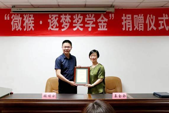 说明: //mmbiz.qpic.cn/mmbiz_jpg/78gtFNSxHcnnv8eicHlsS9t2ZXFyPELs7a875kyrmfXw80XTV9uP9l0Xl9tKsibXrKB18tv9gmWr579uK2N9TOkQ/640?wx_fmt=jpeg